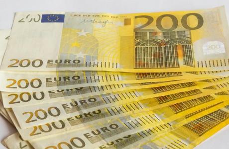 200€