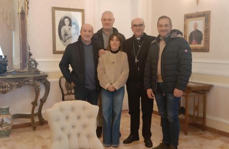 L'incontro con il vescovo La Placa